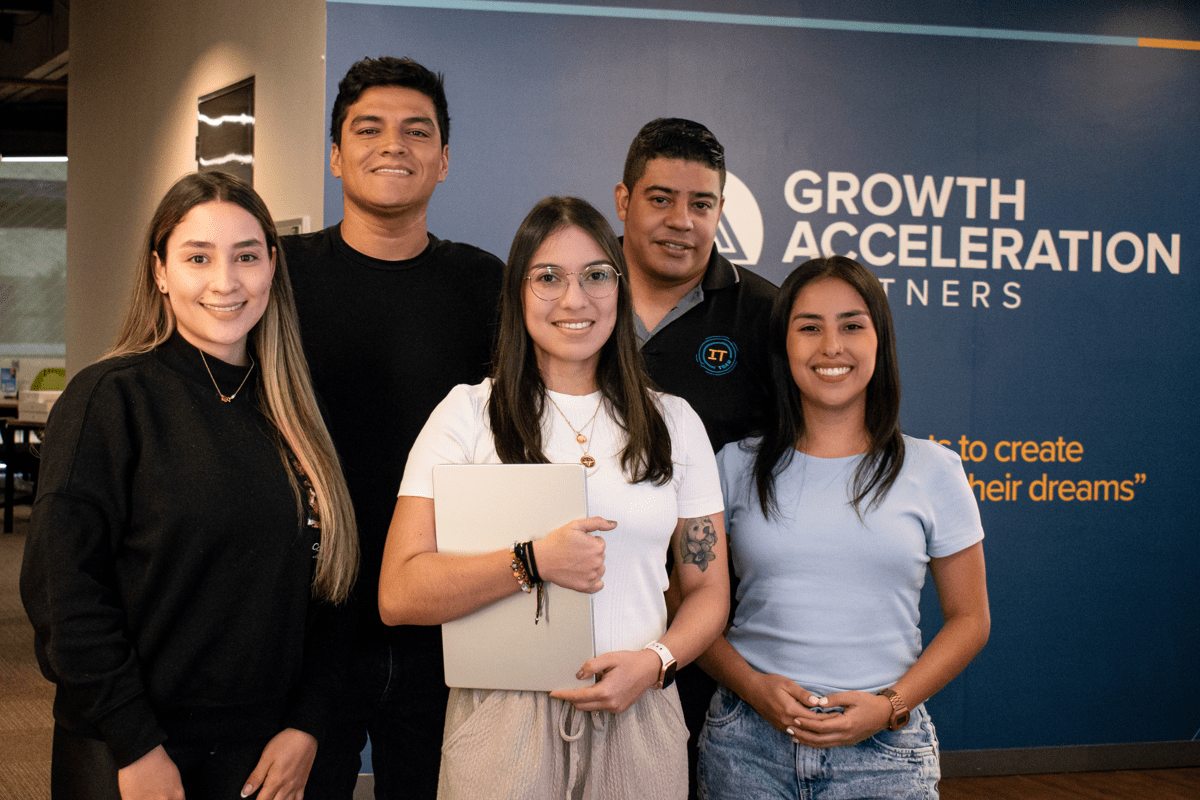 Job openings in software and data engineering and modernization solutions for senior software engineers, data engineers, systems engineers and software developers to develop their careers in the technology industry.
